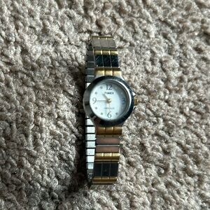 Timex Ingidlo women’s vintage two tone silver/gold bracelet watch OS stretches‎